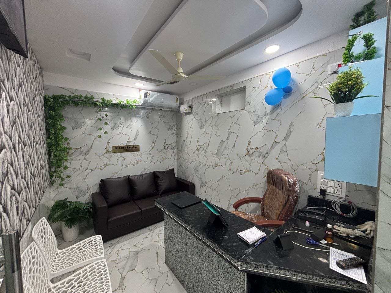 Patient consultation at Samdaani International Homeopathy